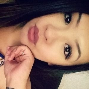 Meet your Posher, Muey